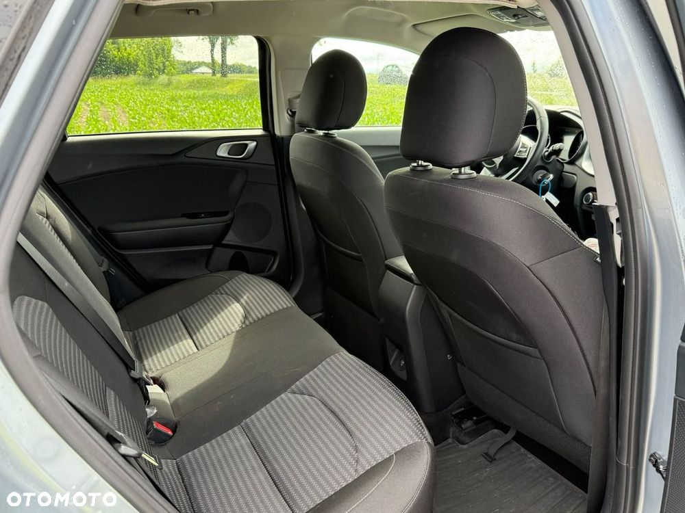 Kia Ceed 1.5 T-GDI Business Line - 18