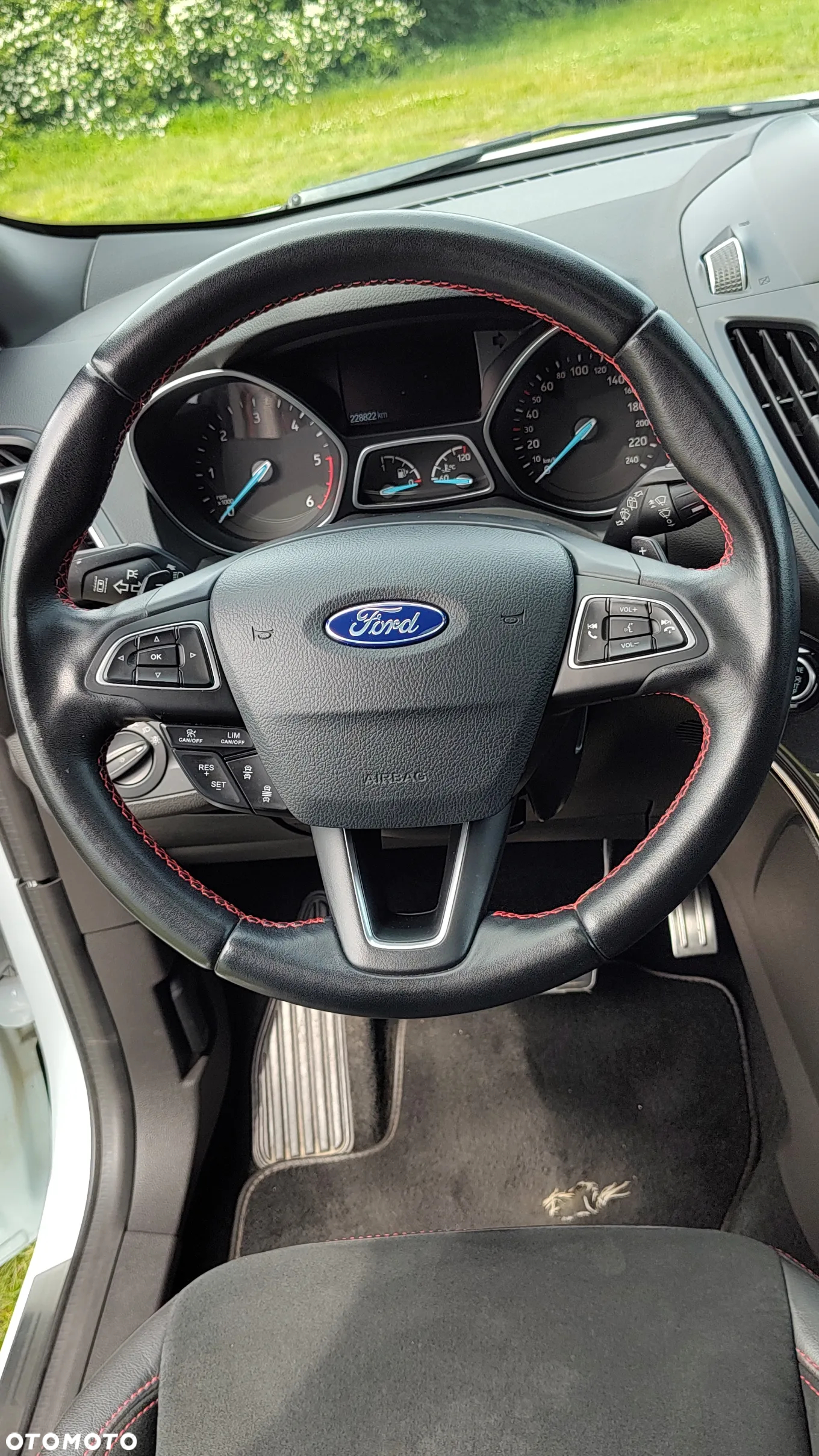 Ford Kuga 2.0 TDCi AWD ST-Line - 26