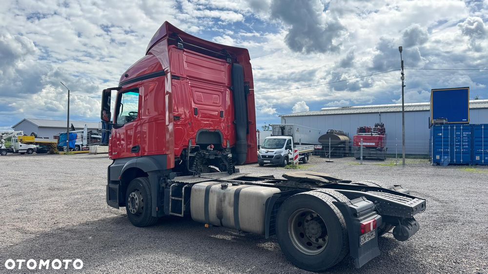 Mercedes-Benz Actros - 4