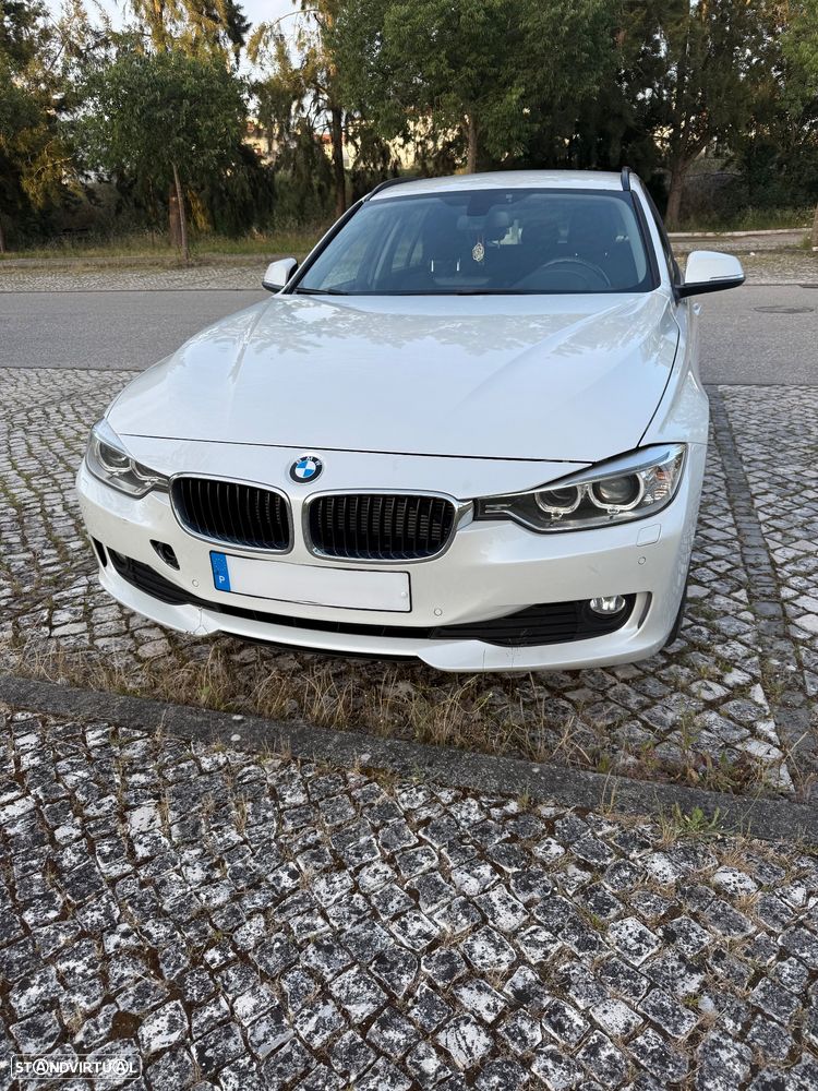 BMW 320 d EfficientDynamics Auto - 3