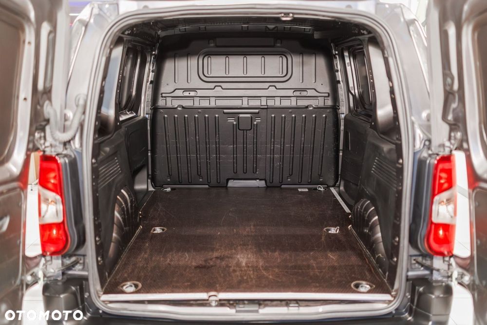 Toyota Proace City - 15