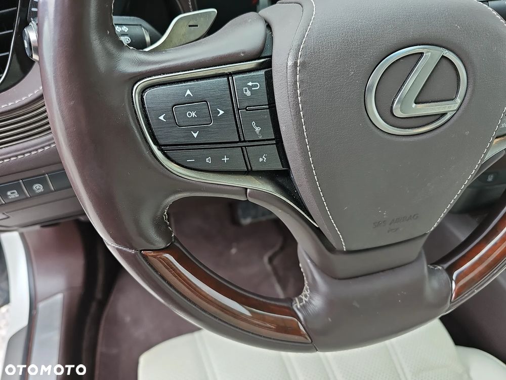 Lexus LS 500 Omotenashi AWD - 17