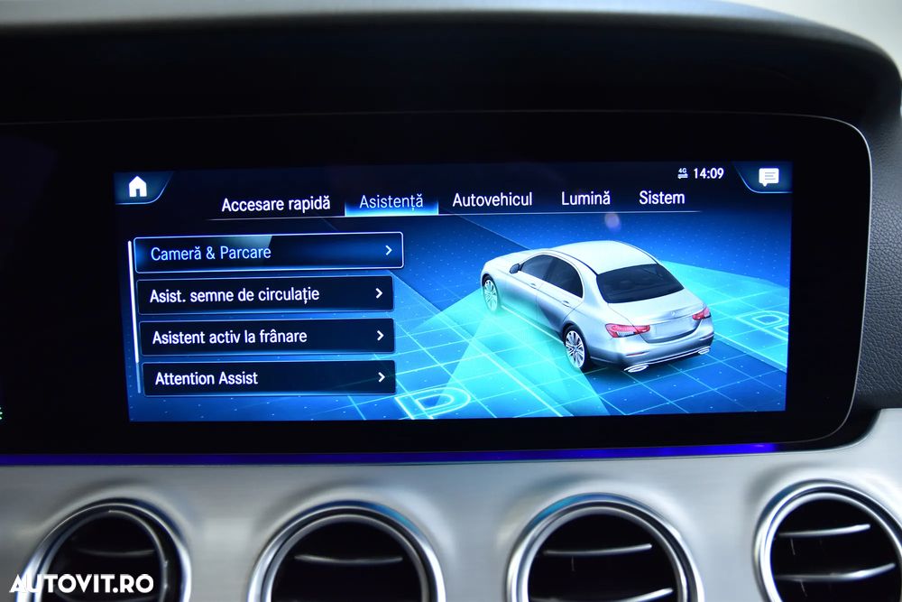 Mercedes-Benz E - 21