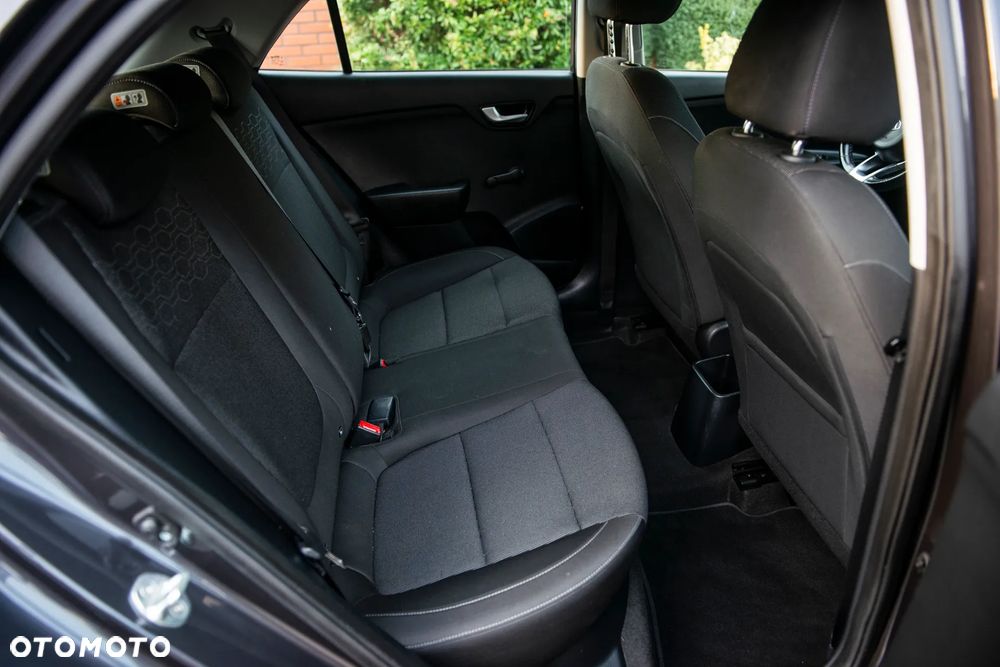 Kia Rio 1.2 L Business Line - 36