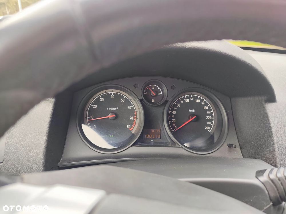 Opel Astra 1.6 - 10