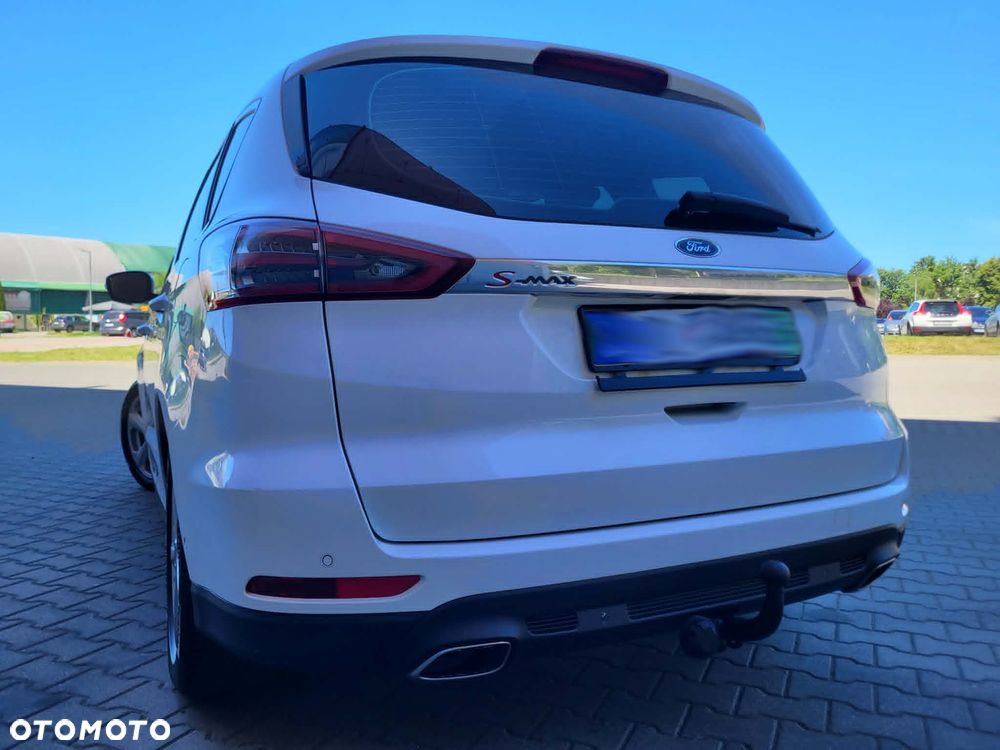 Ford S-Max 2.0 TDCi Titanium PowerShift - 25