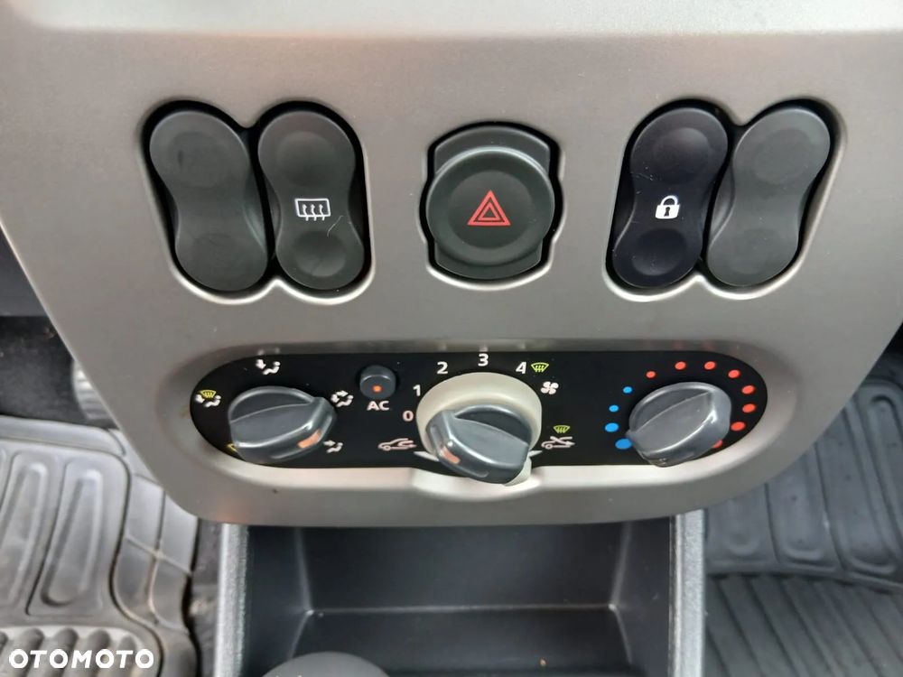 Dacia Sandero 1.6 MPI Stepway - 28