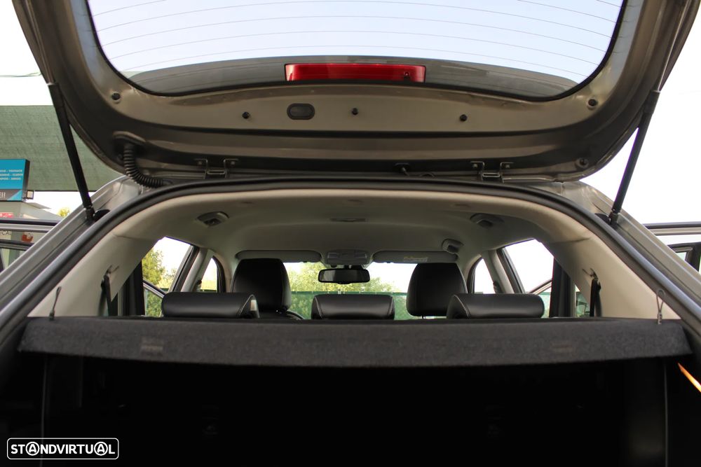 Kia Stonic 1.6 CRDi Easy - 51