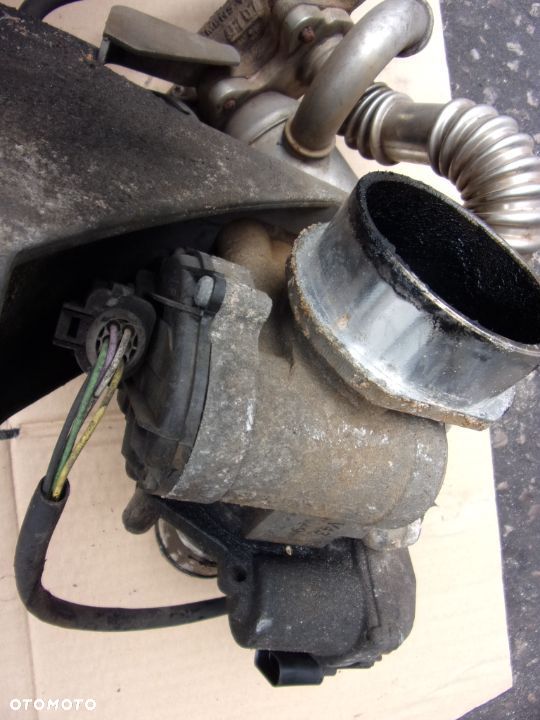 Zawór EGR Opel Movano 2.5 DCI - 1