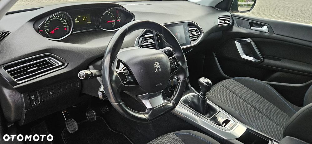 Peugeot 308 SW PureTech 110 Stop & Start Style - 11