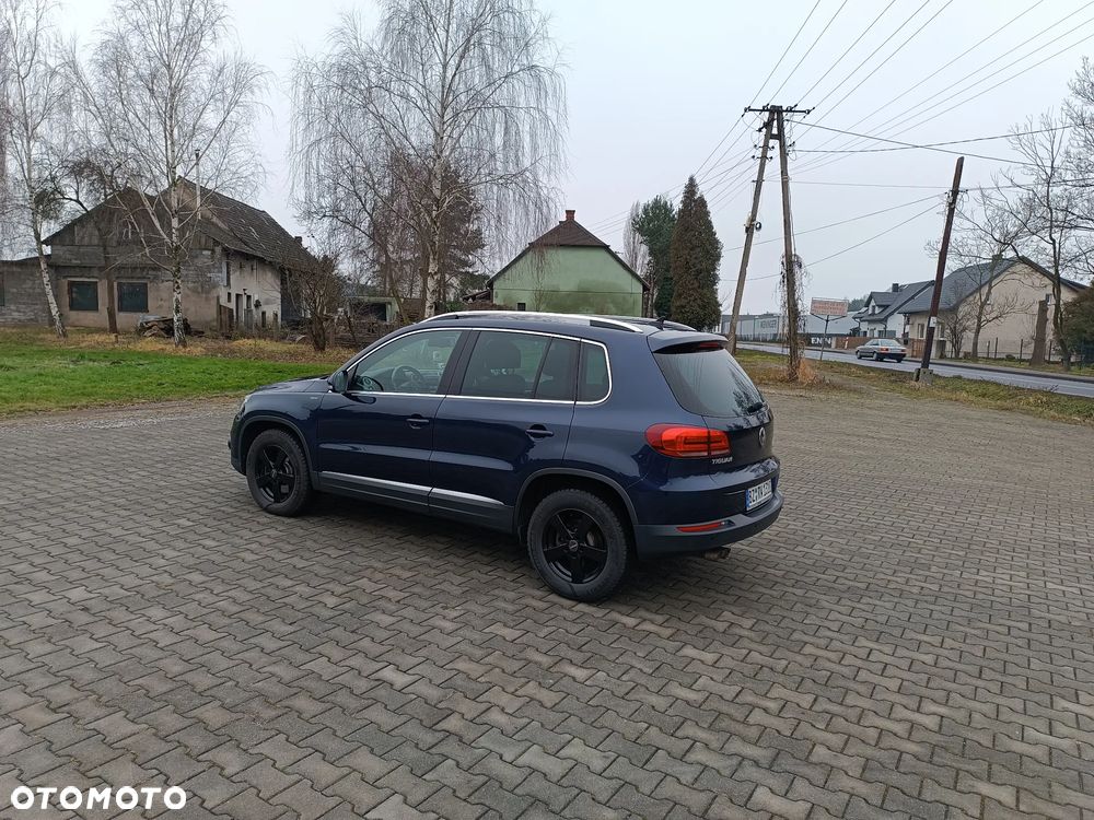 Volkswagen Tiguan - 4