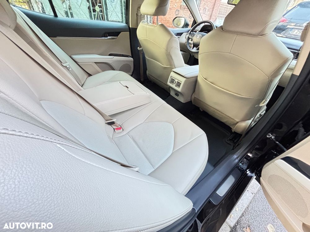 Toyota Camry 2.5 Exclusive - 15