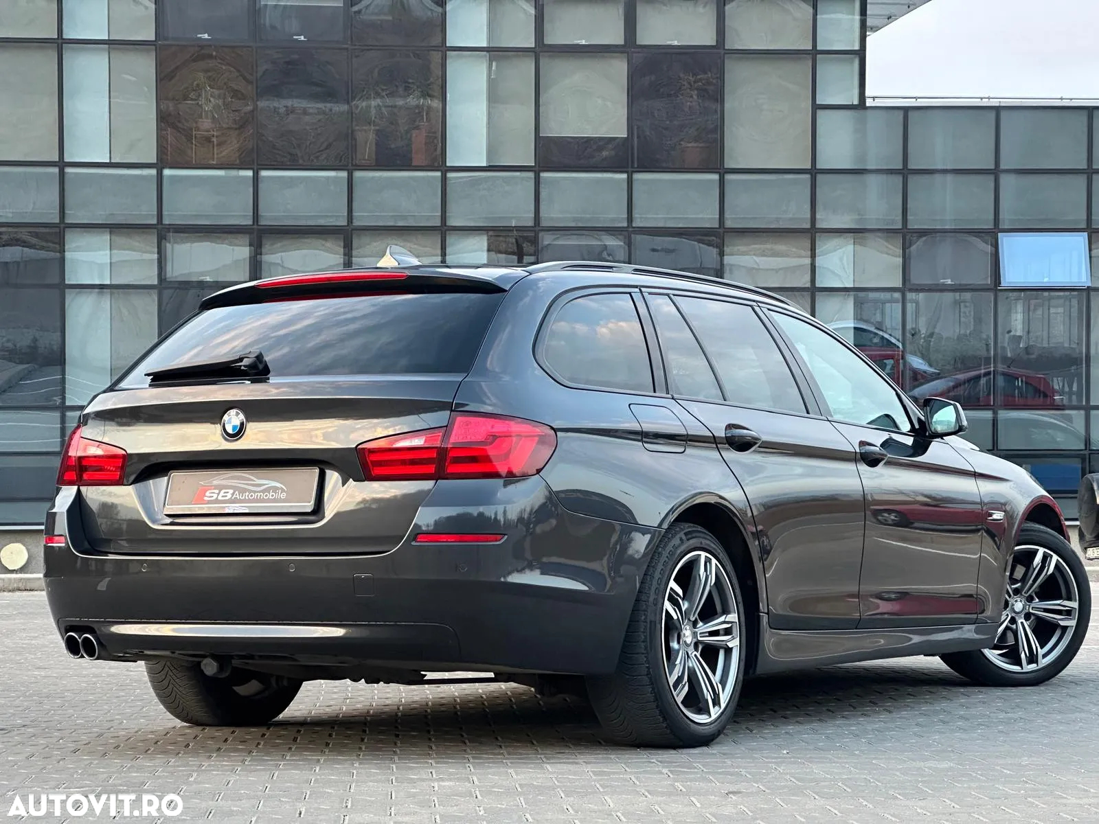 BMW Seria 5 520d Touring Aut. Luxury Line - 3