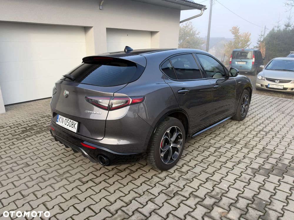 Alfa Romeo Stelvio 2023 photo 3