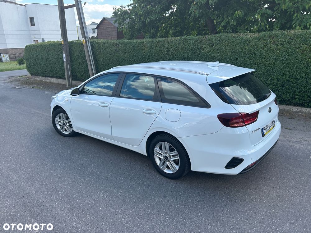 Kia Ceed 1.6 CRDi SCR L - 3