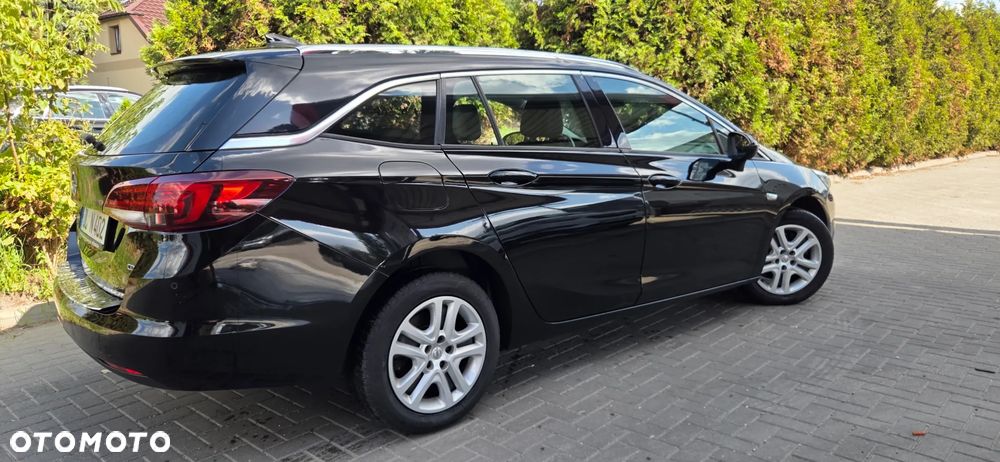 Opel Astra 1.6 D (CDTI) Start/Stop Innovation - 17