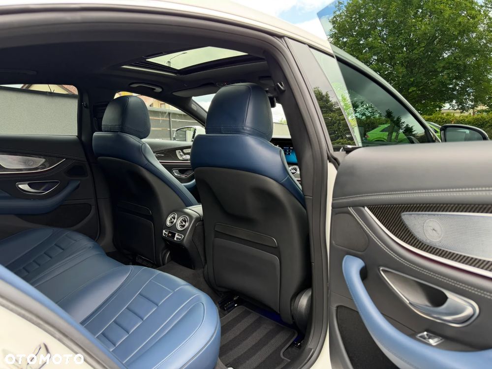 Mercedes-Benz CLS 300 d 4Matic 9G-TRONIC AMG Line - 20
