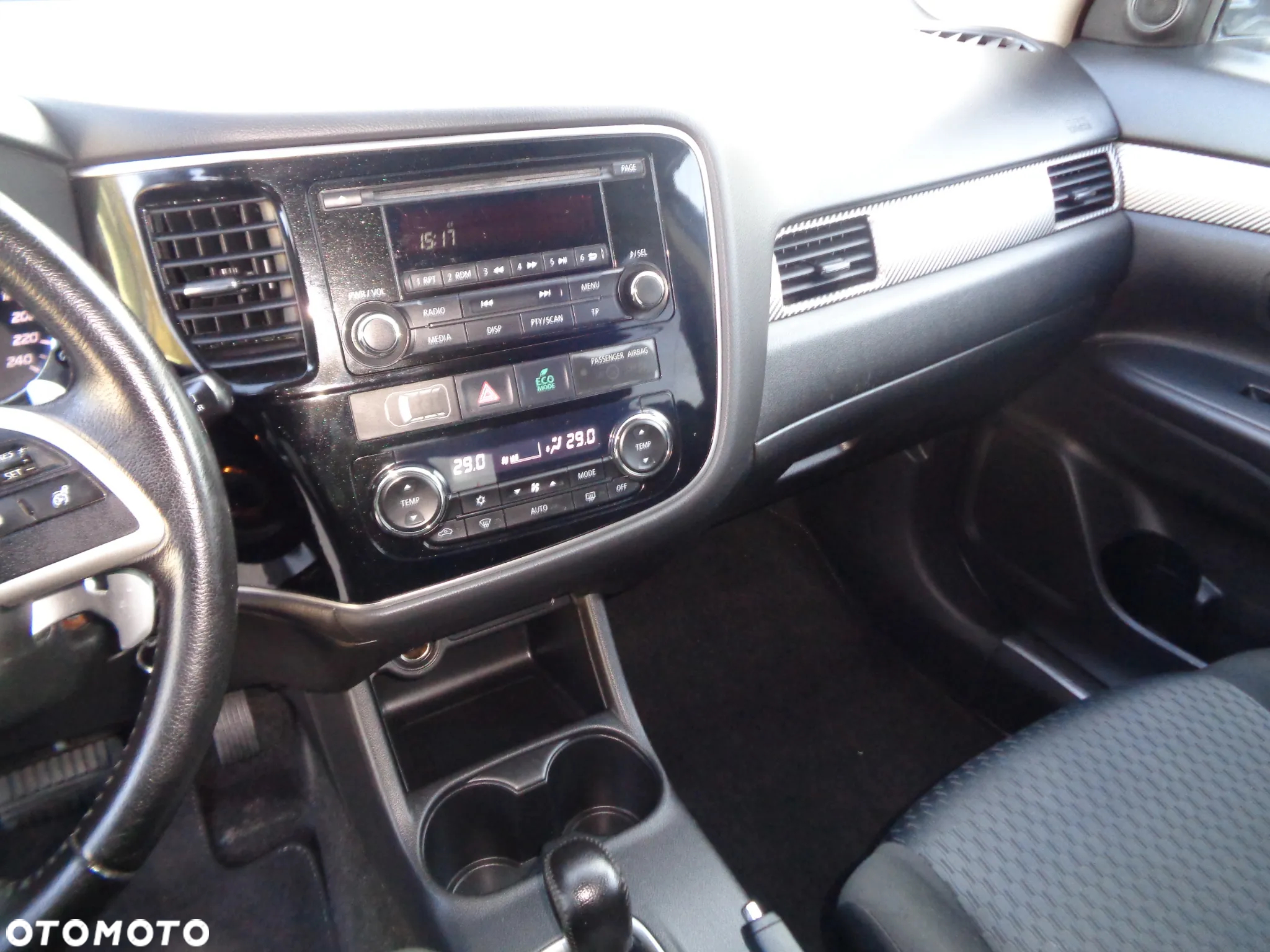 Mitsubishi Outlander - 13
