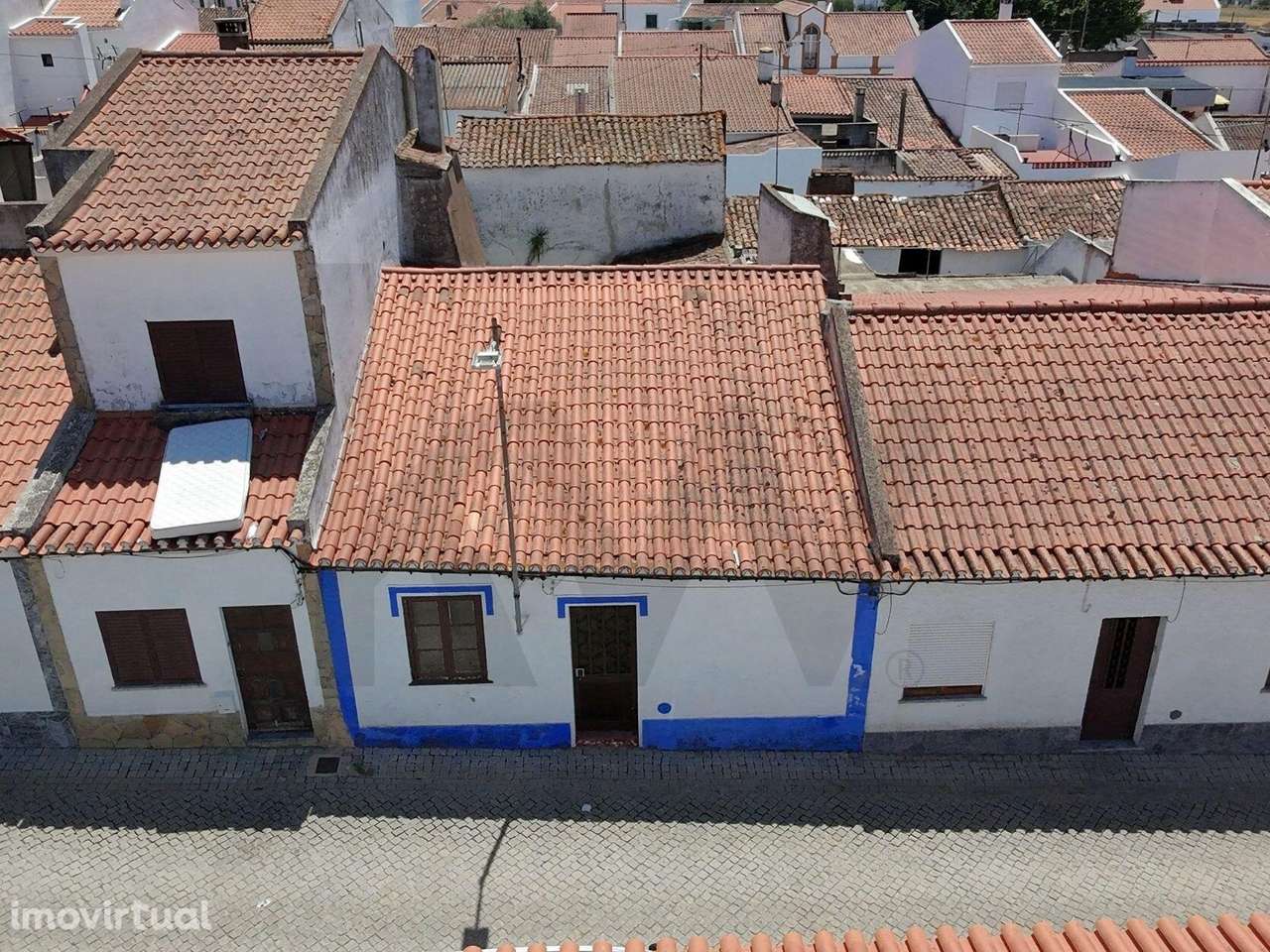 Oportunidade em Cuba: moradia T5, com garagem e logradouro, para remod - Grande imagem: 2/50