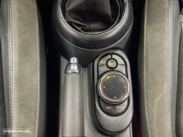 MINI 3 Portas Cooper Aut. - 25