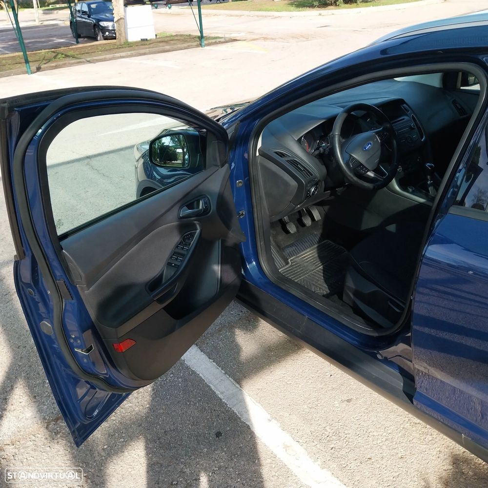 Ford Focus SW - 5