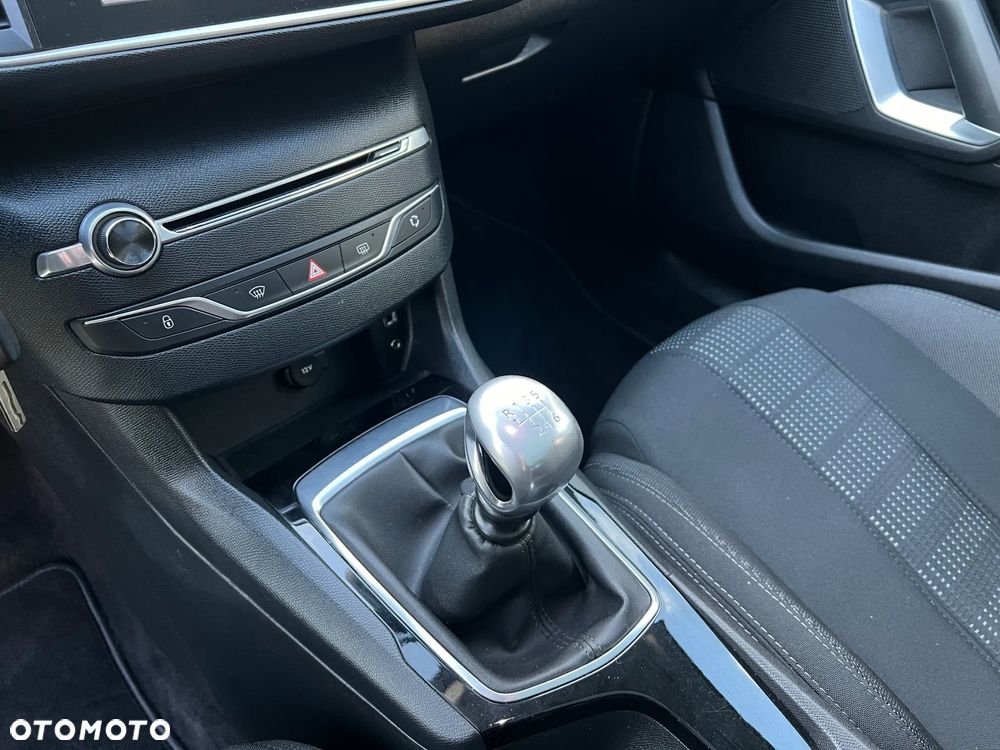 Peugeot 308 BlueHDi FAP 120 Stop & Start Allure - 26