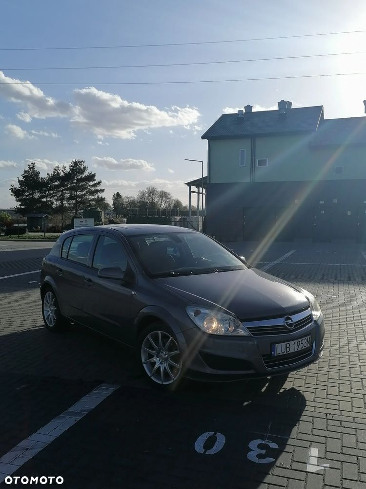 Opel Astra 1.9 CDTI Elegance - 2
