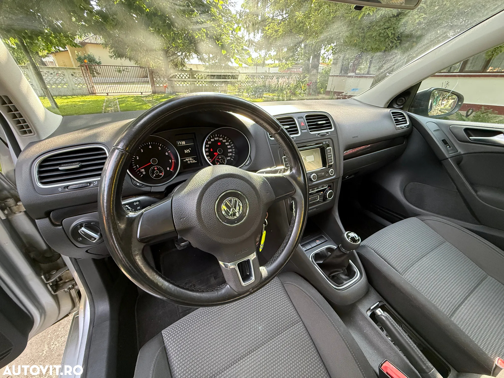 Volkswagen Golf - 12