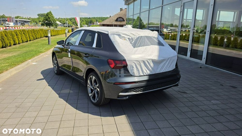 Audi A3 Sportback - 4