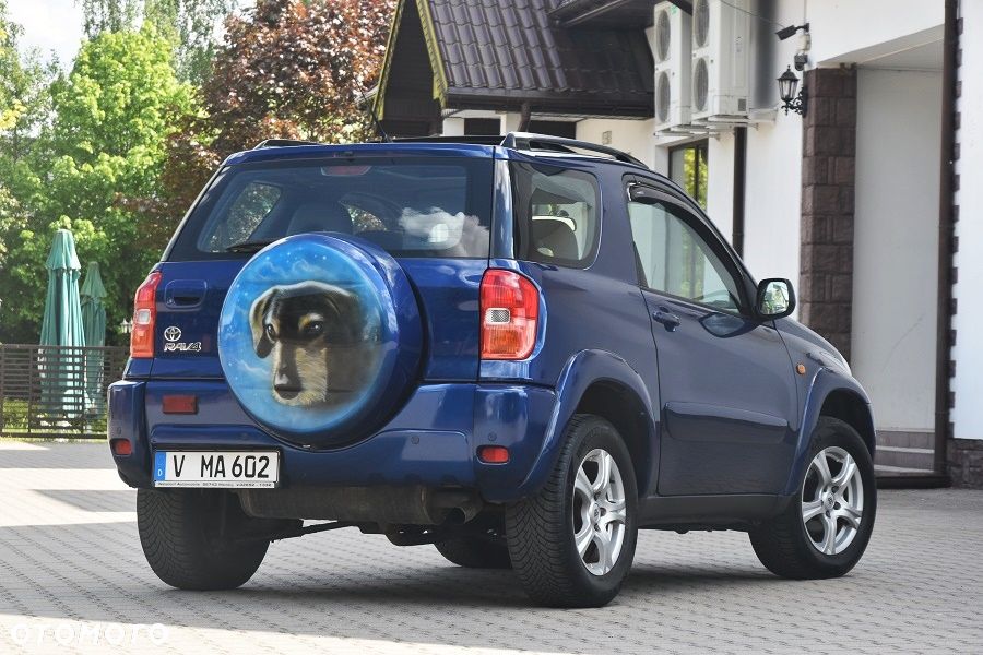 Toyota RAV4 - 8