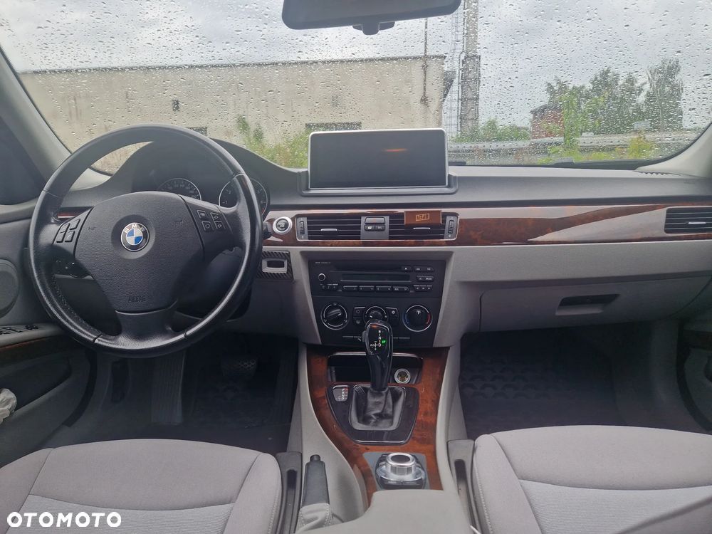 BMW Seria 3 - 10