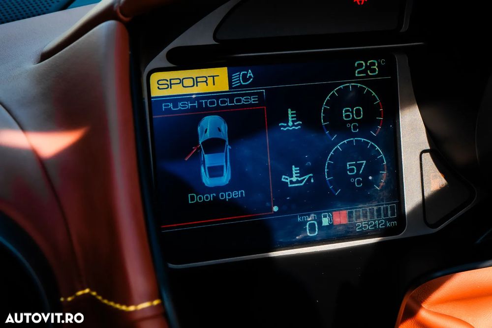 Ferrari Portofino - 36