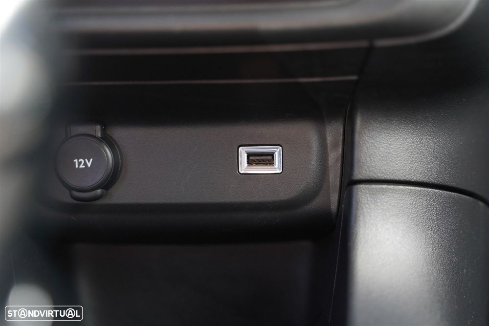 Citroën C3 1.2 PureTech C-Series - 19