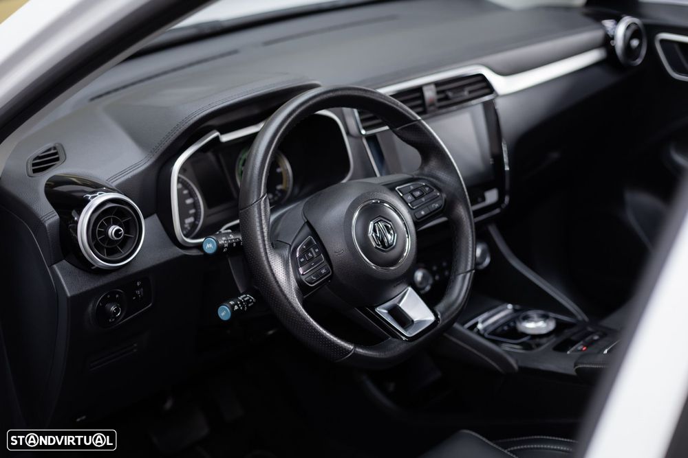 MG ZS EV 44.5 kWh Luxury - 26