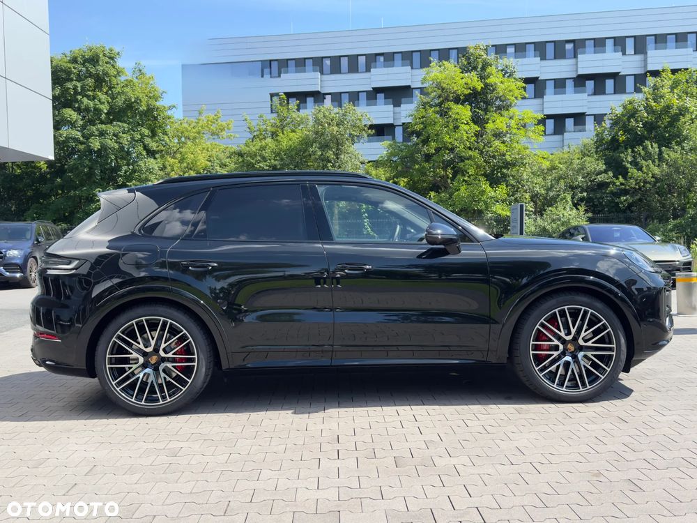 Porsche Cayenne GTS - 4