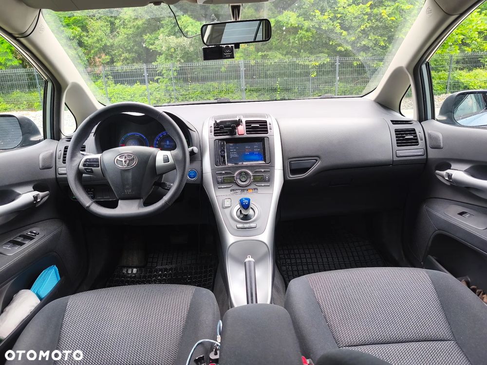 Toyota Auris - 12