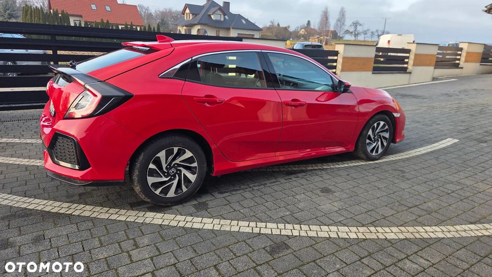 Honda Civic 1.0 i-VTEC Turbo Comfort Sport Line - 9