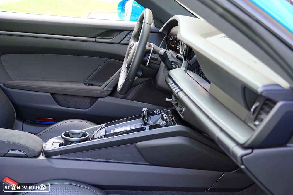 Porsche 911 (992) Carrera 4S PDK - 27