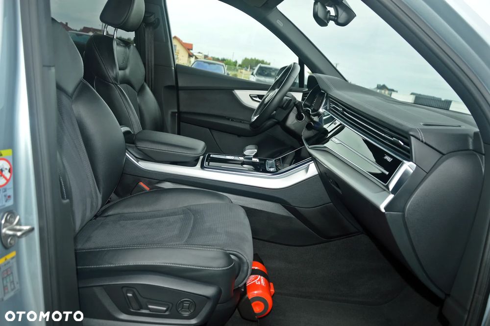 Audi Q7 - 25
