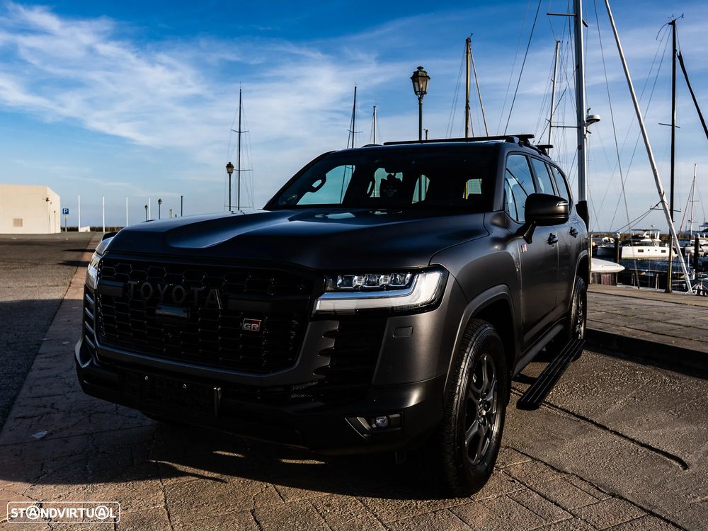 Toyota Land Cruiser - 18