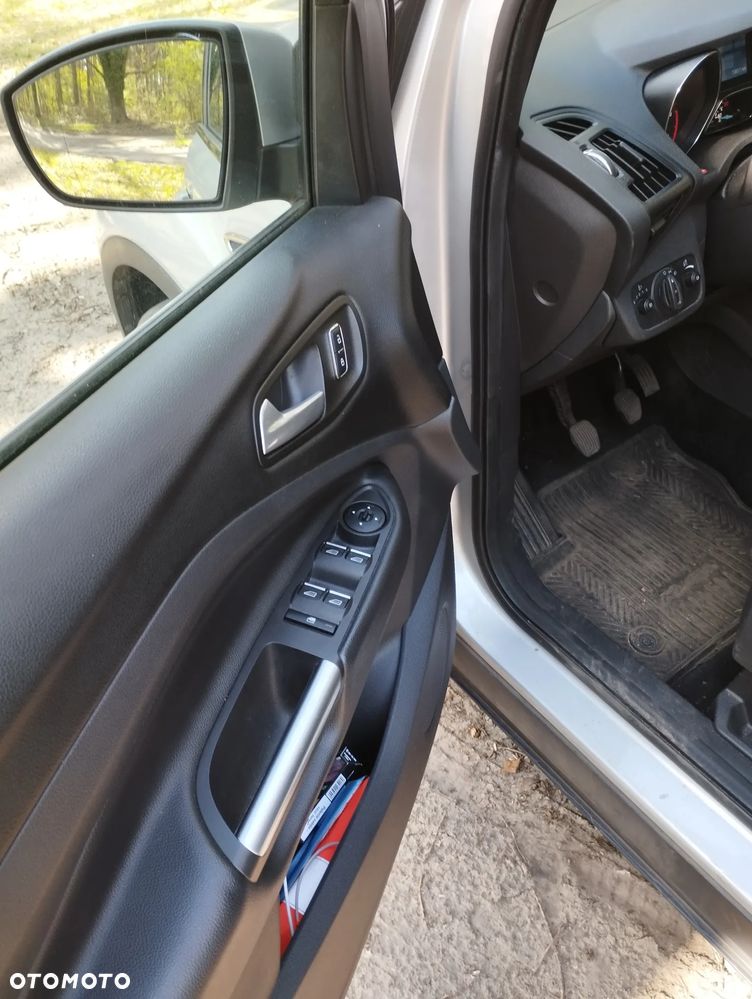 Ford Kuga 2.0 TDCi 4WD Titanium - 14