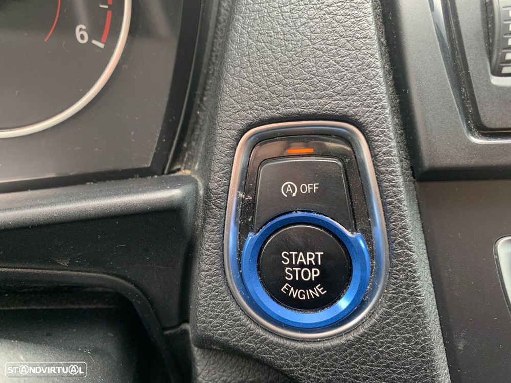 BMW 120 d Pack M - 42