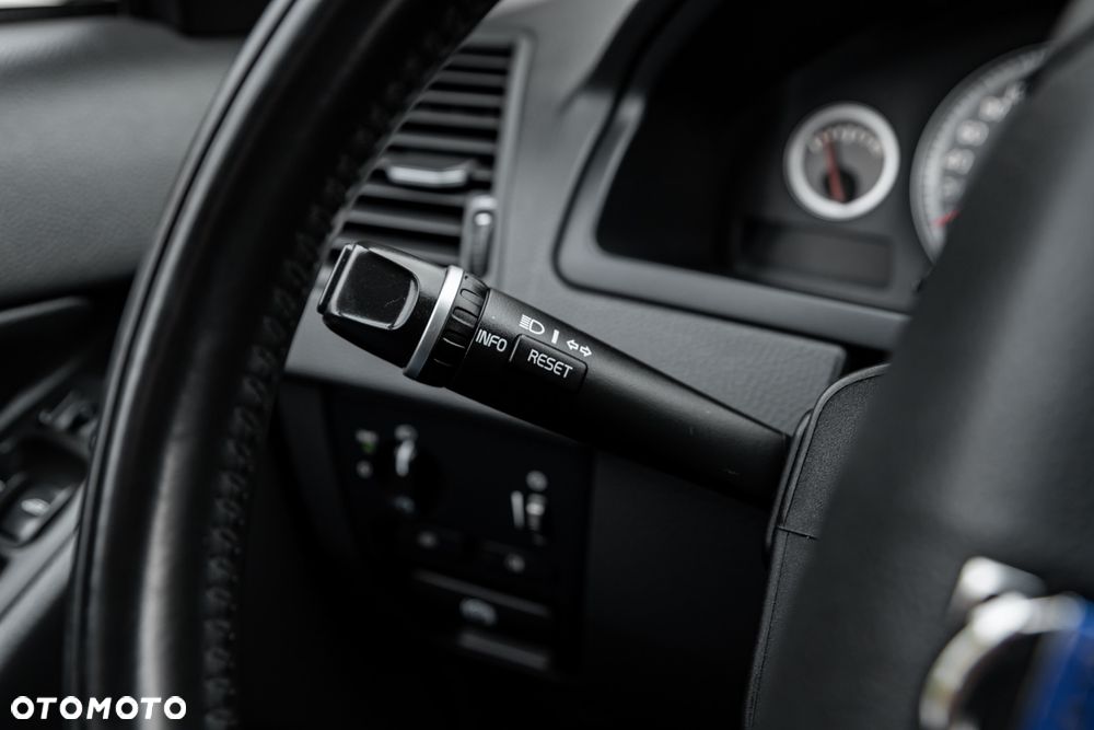 Volvo XC 90 D5 AWD Geartonic Summum - 37
