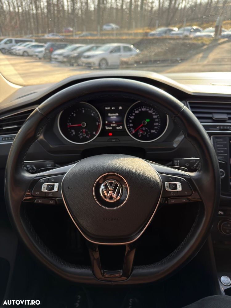 Volkswagen Tiguan 2.0 TDI SCR 4MOTION BlueMotion Technology DSG Lounge Sport & Style - 10