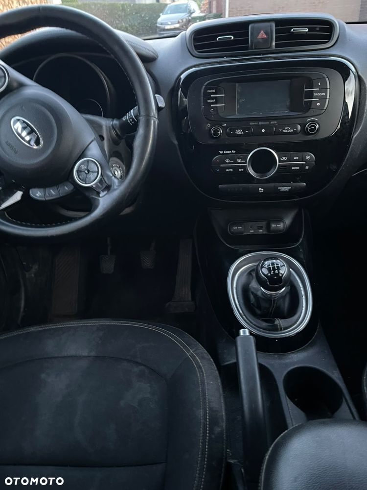 Kia Soul - 10