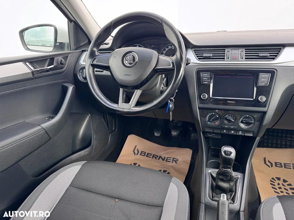 Skoda RAPID 1.0 TSI Ambition - 16