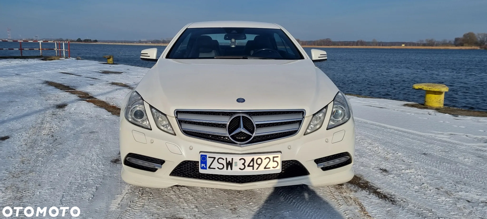 Mercedes-Benz Klasa E 250 CGI Coupe BlueEFFICIENCY Automatik Elegance - 3