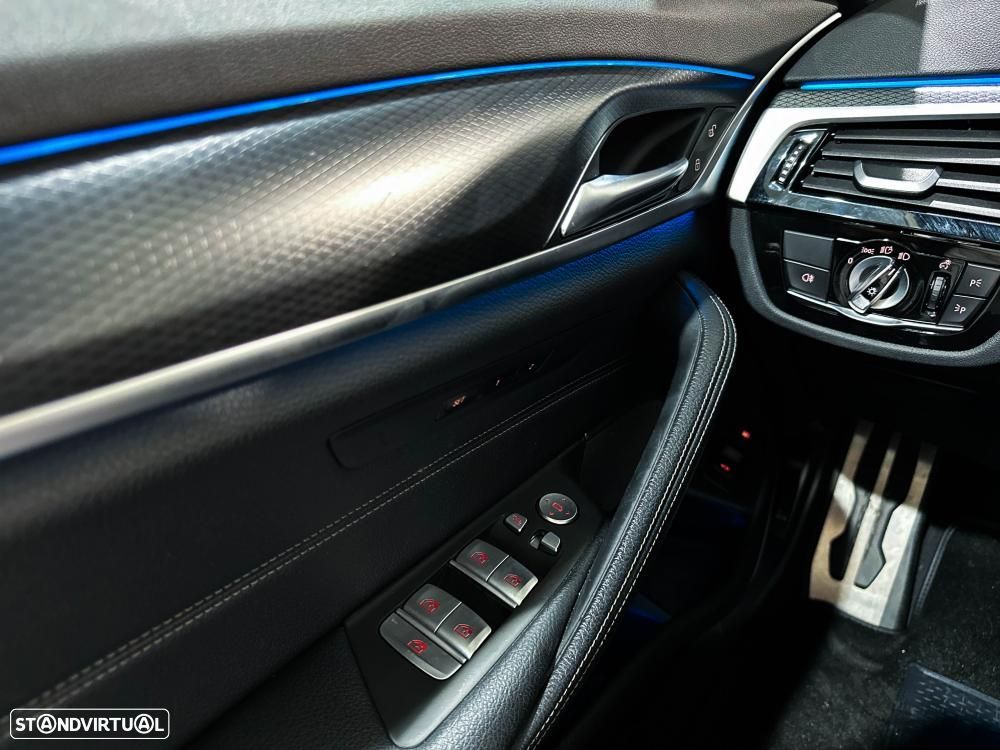 BMW 530 e Pack Desportivo M - 47