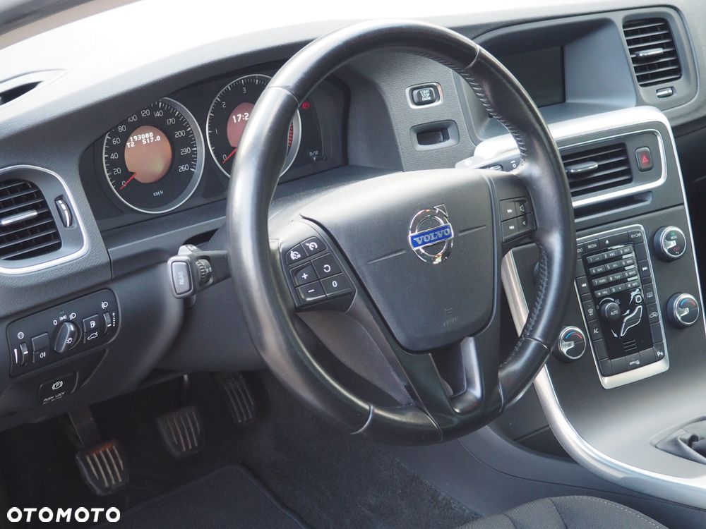 Volvo S60 D2 - 18