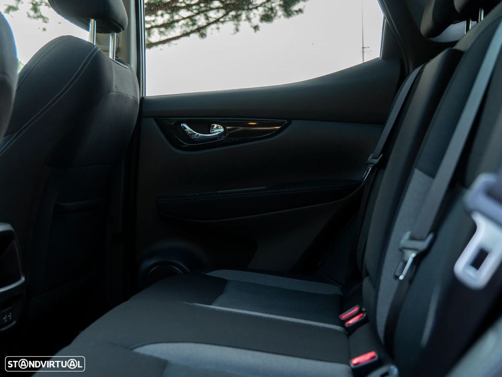 Nissan Qashqai 1.5 dCi DCT N-CONNECTA - 37